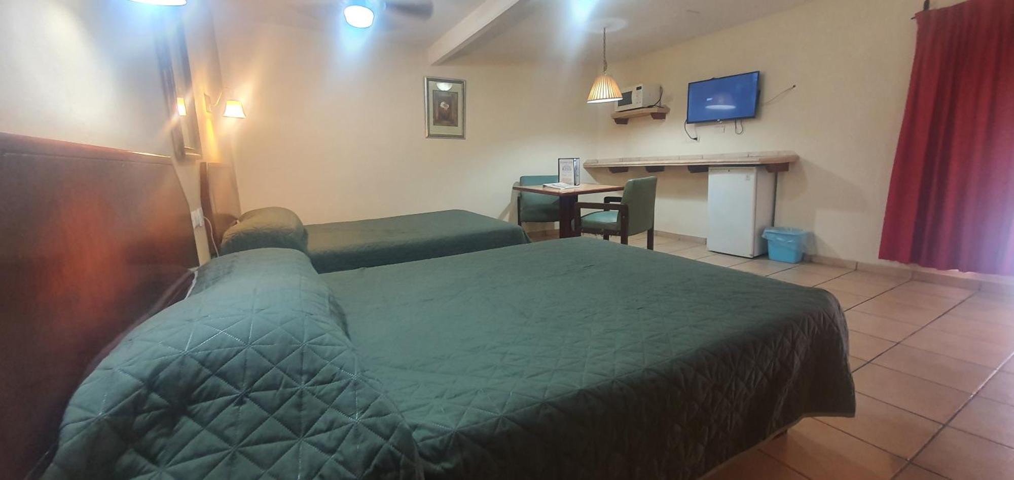 Hotel Suites Kino Эрмосильо Экстерьер фото