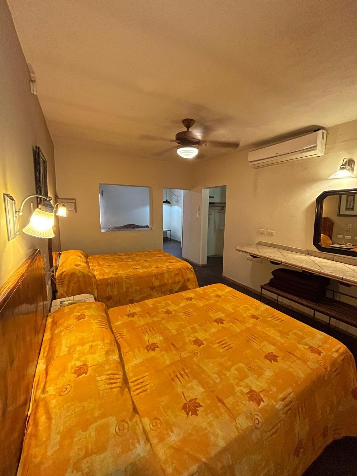 Hotel Suites Kino Эрмосильо Экстерьер фото